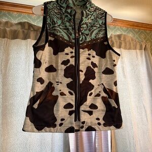 Women’s Sleeveless Zip Front Cowprint Vest - Green & Brown